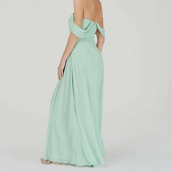 Sequin Hearts Women's Sage Green Off Shoulder Sleeve Chiffon Gown sz Jr's 1 - Picture 6 of 7
